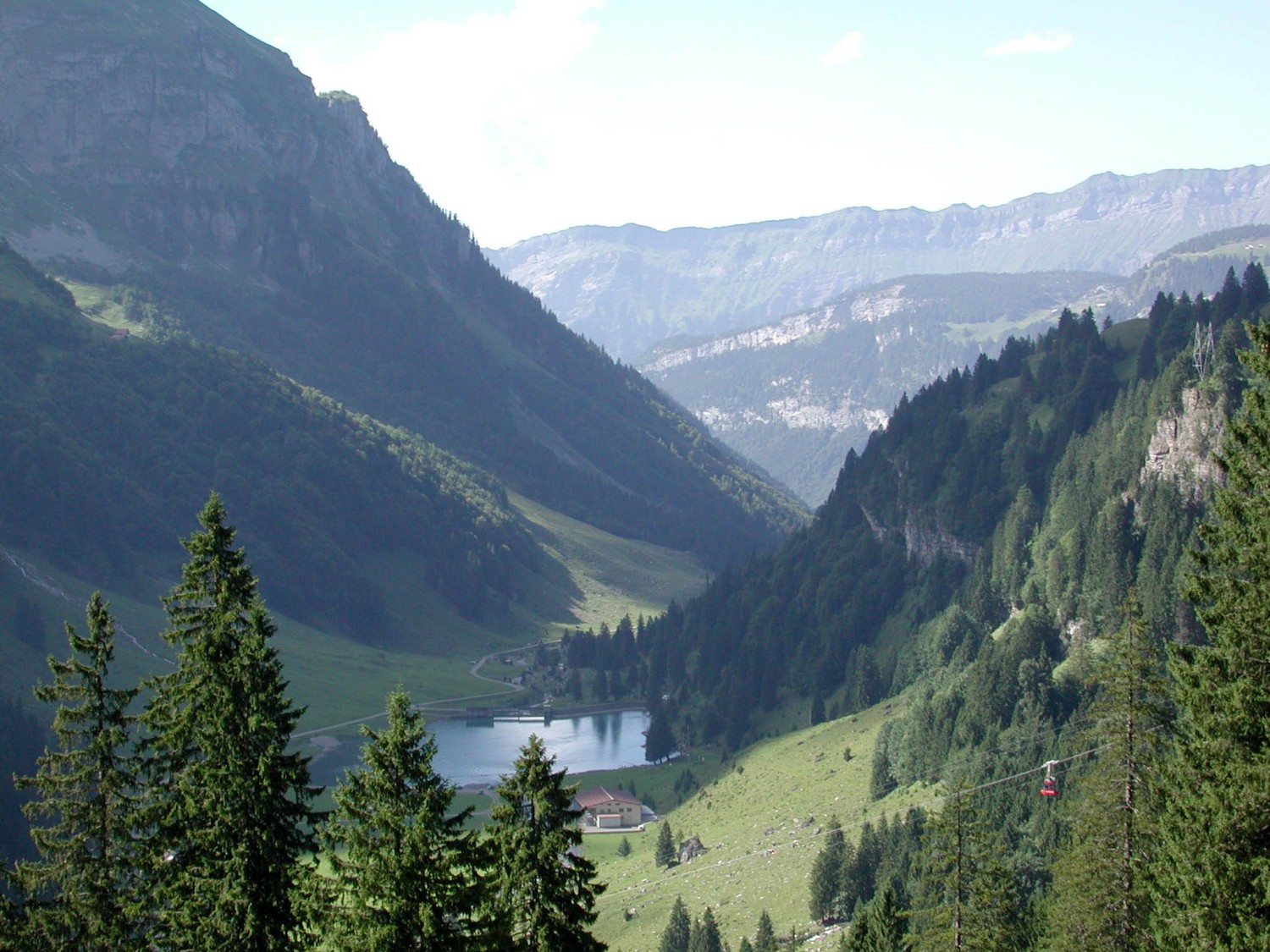 Blick zurück auf den Salisee